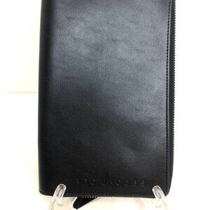 Marc Jacobs Passport Document Cover Organizer Zipper Black Faux Leather NEW